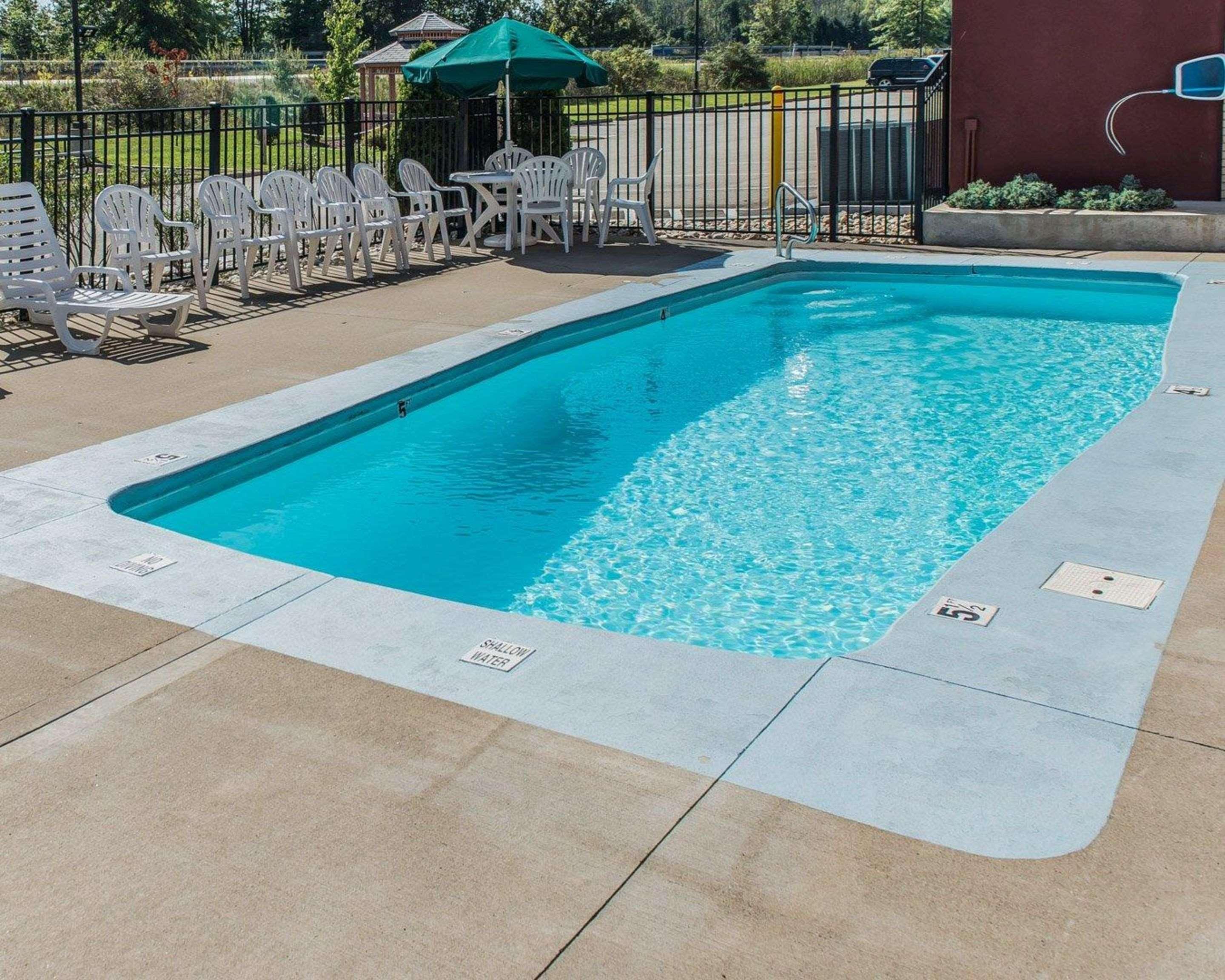 Comfort Inn Belle Vernon Exterior photo