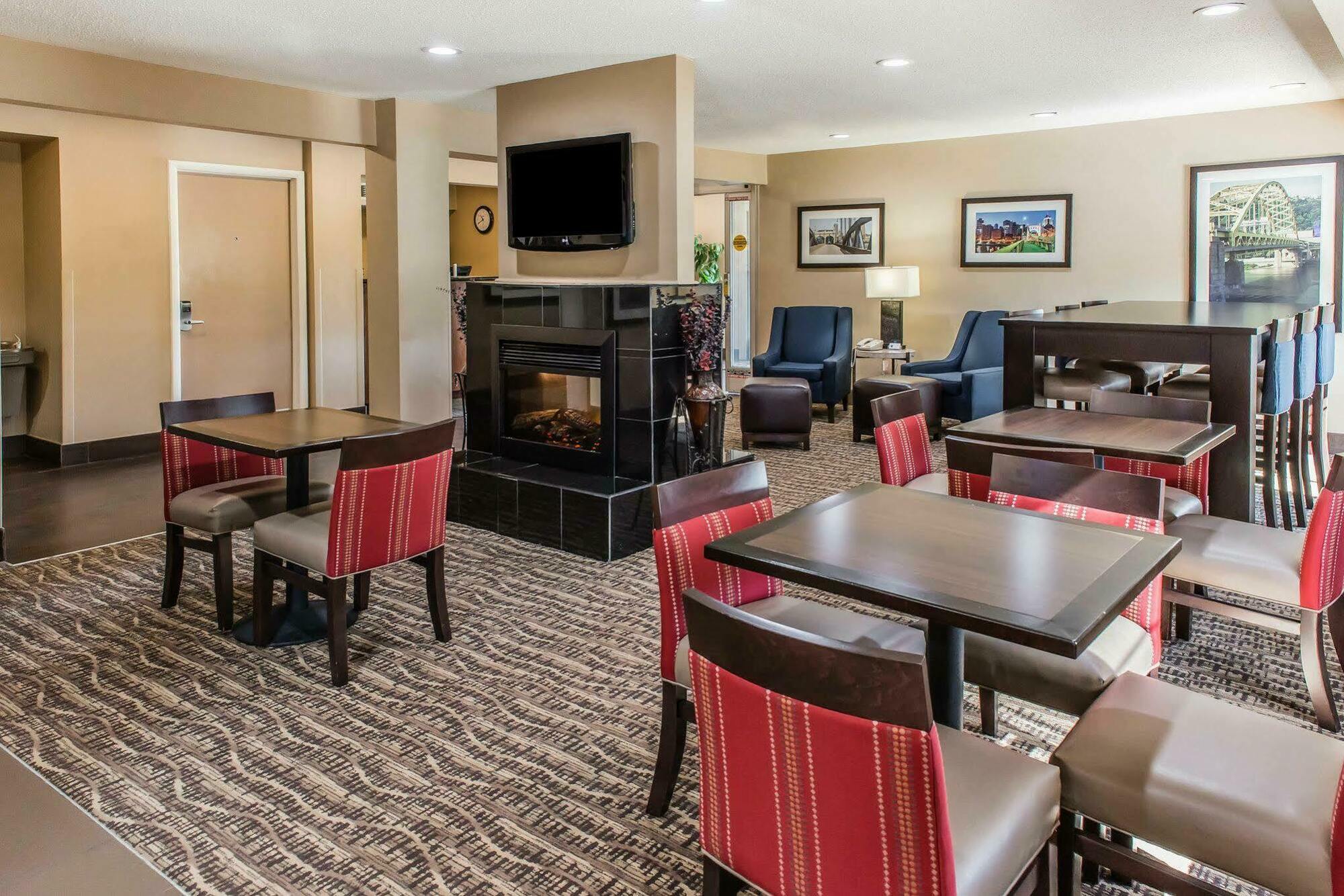 Comfort Inn Belle Vernon Exterior photo